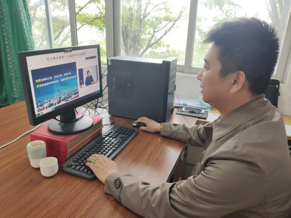 文化與傳播學院 以網絡文化傳播為抓手，深化學習型黨組織建設